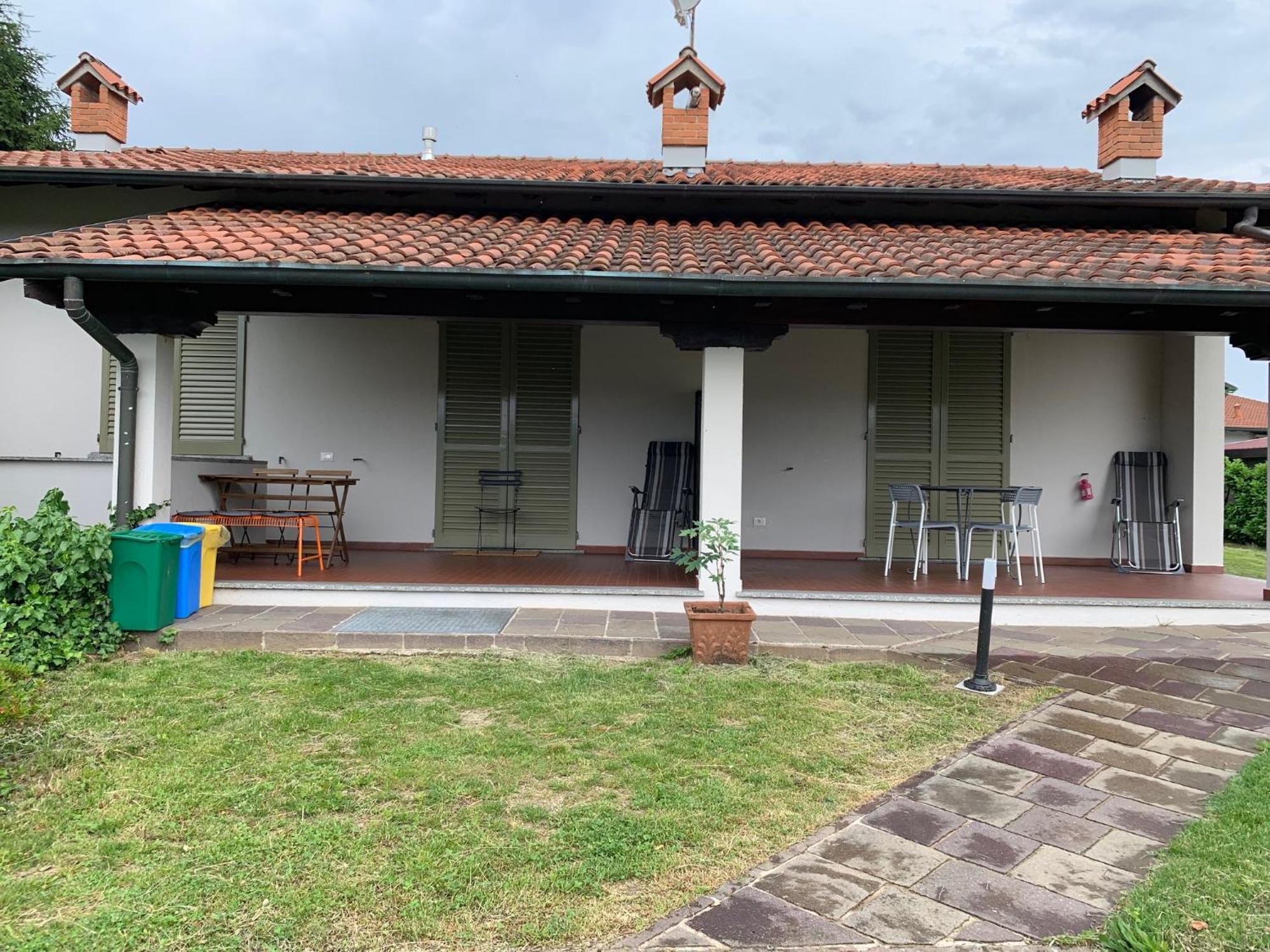 Caroline Home Anzano Del Parco Exterior foto